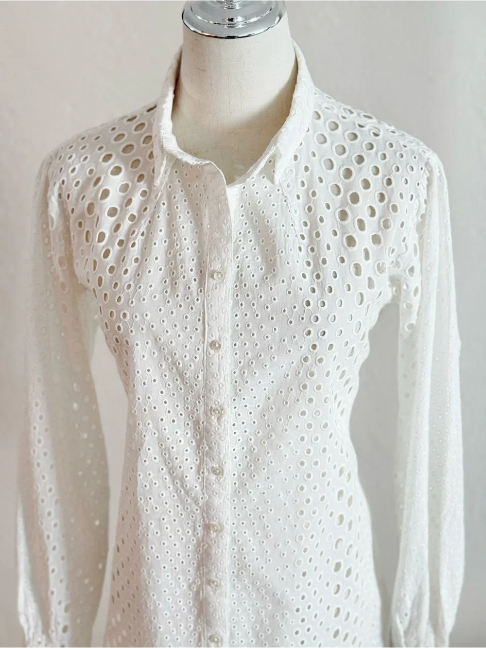 Nicole Miller Artelier White Pleated Puff Sleeve Eyelet Blouse M Cotton Boho - Picture 12 of 15